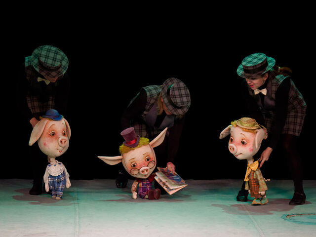 Три поросенка и Черный волк